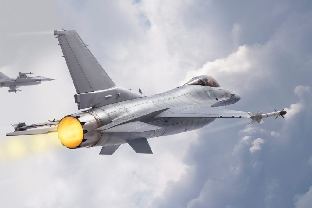 F-16,Fighting,Falcon,Military,Jets,(models),Fly,Through,Clouds